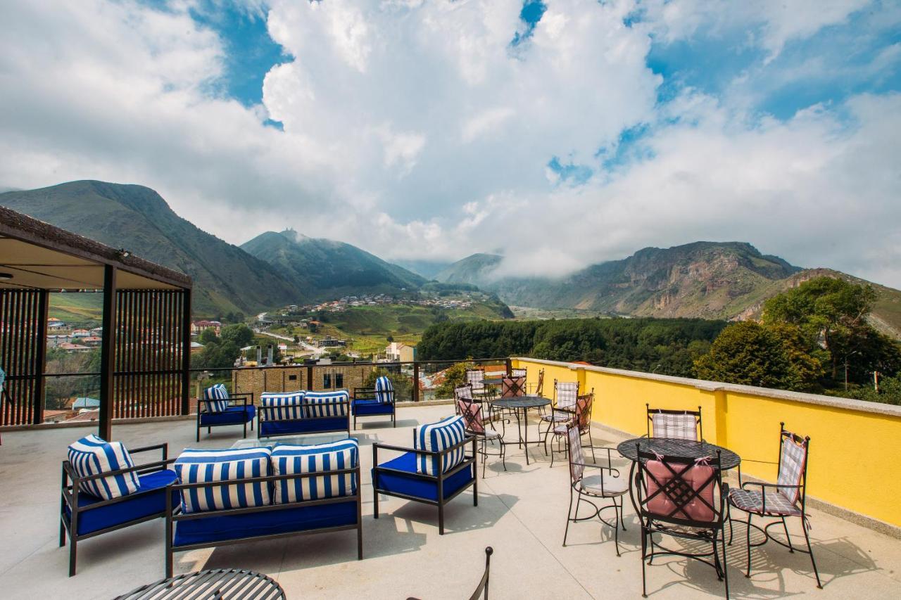 Mount Inn Kazbegi Extérieur photo