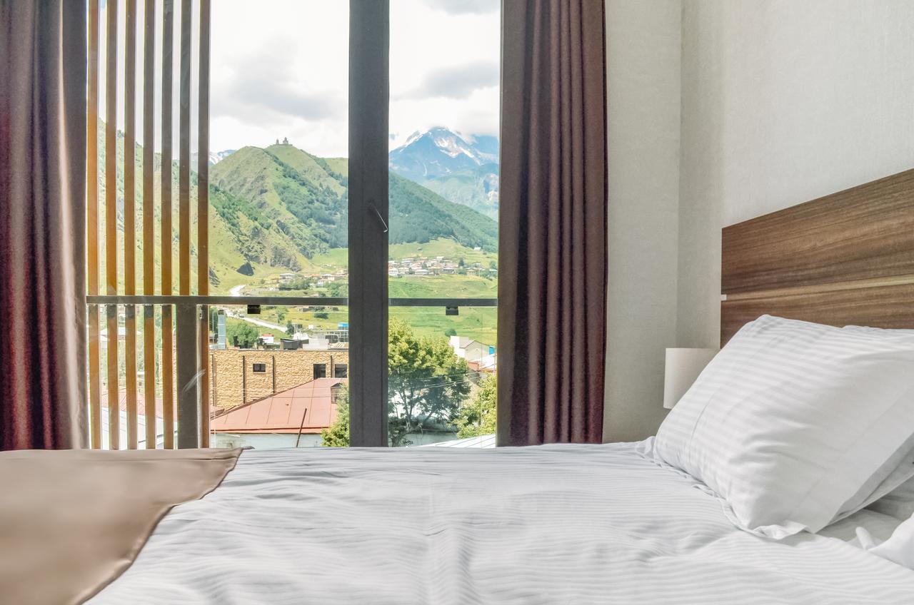 Mount Inn Kazbegi Extérieur photo