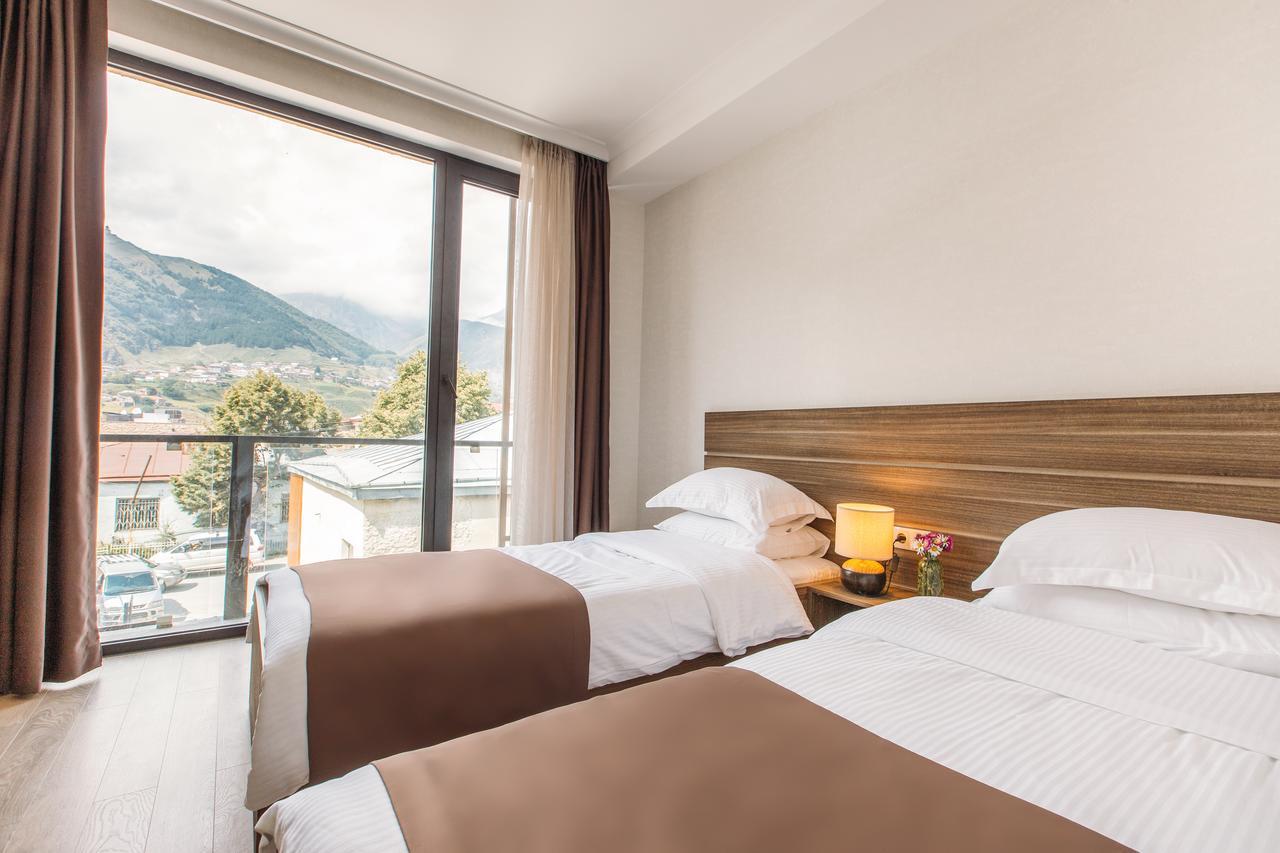 Mount Inn Kazbegi Extérieur photo